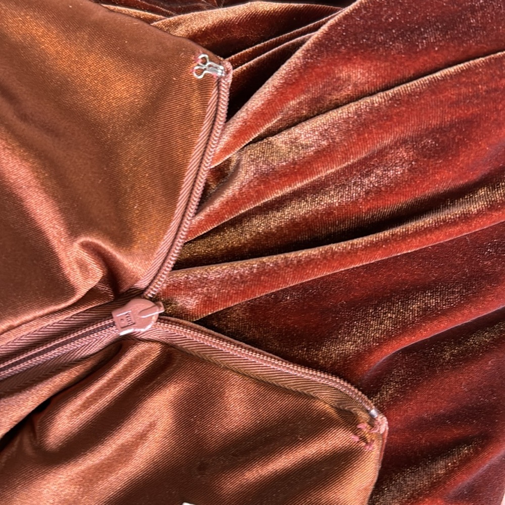 Elegant Velvet Burgundy Dress - Picture 14 of 16